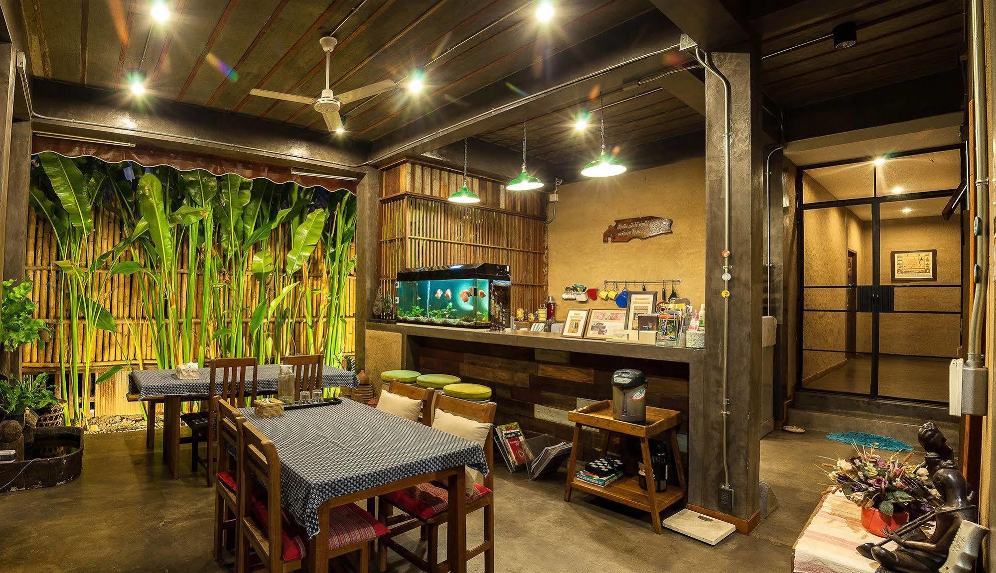 Hueandin Klinmai Boutique Hotel Chiang Mai Exteriör bild